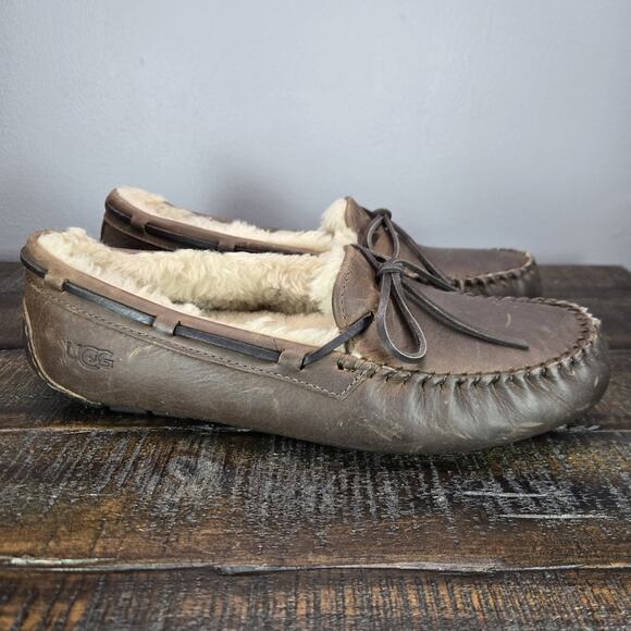 NEW UGG Olsen Slipper Mens Size 8 Leather Fuzzy Warm Slip On Shoes Loafers Brown - Picture 1 of 12